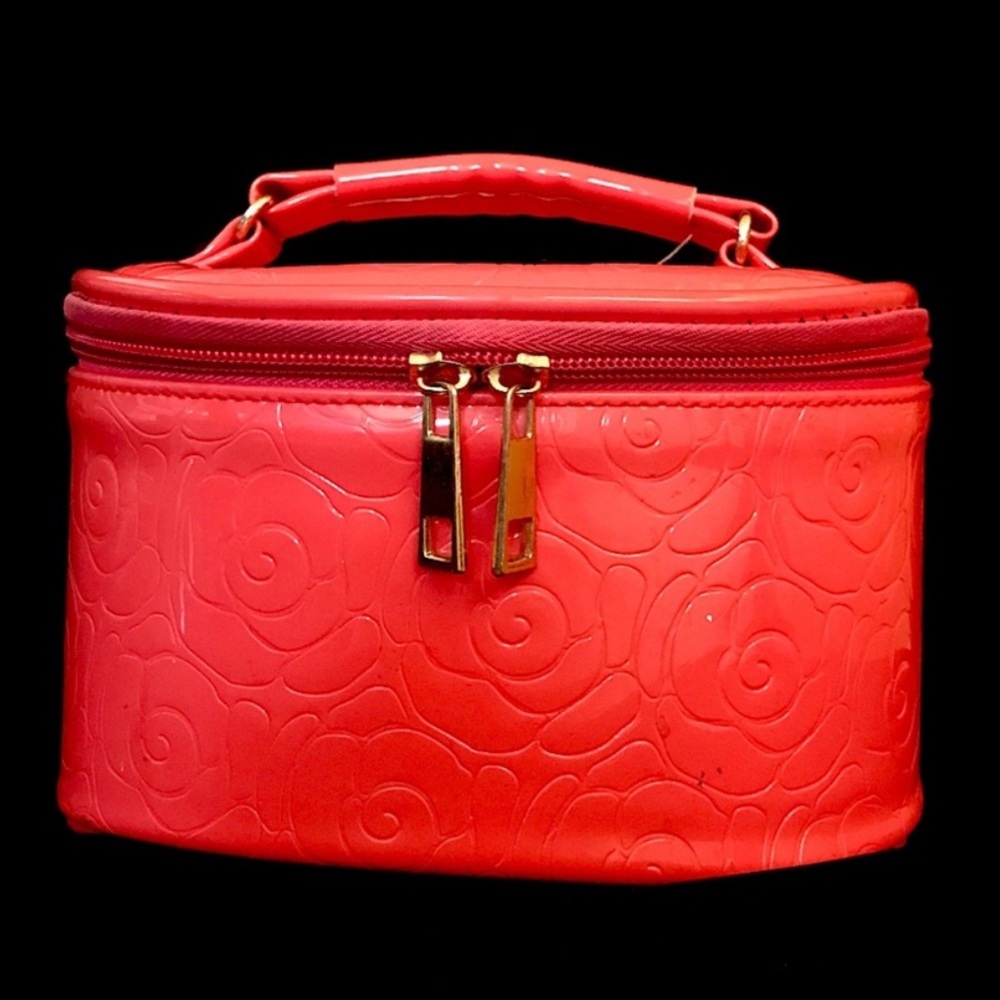 Vintage 70s patent leather red rose designer handbag